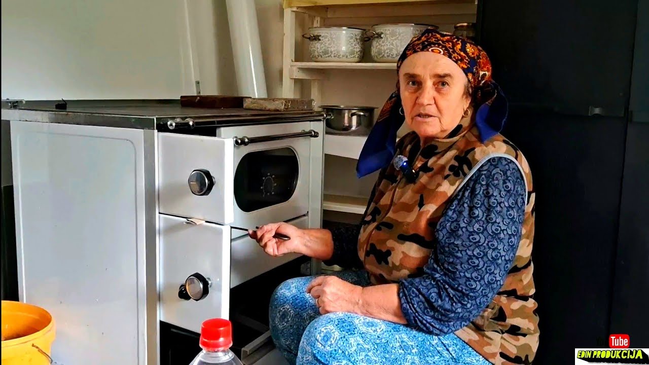 U sred šume sama živjela je nena Sadeta . 5 god u šupi od drveta , borila se sa  vukom golim rukama