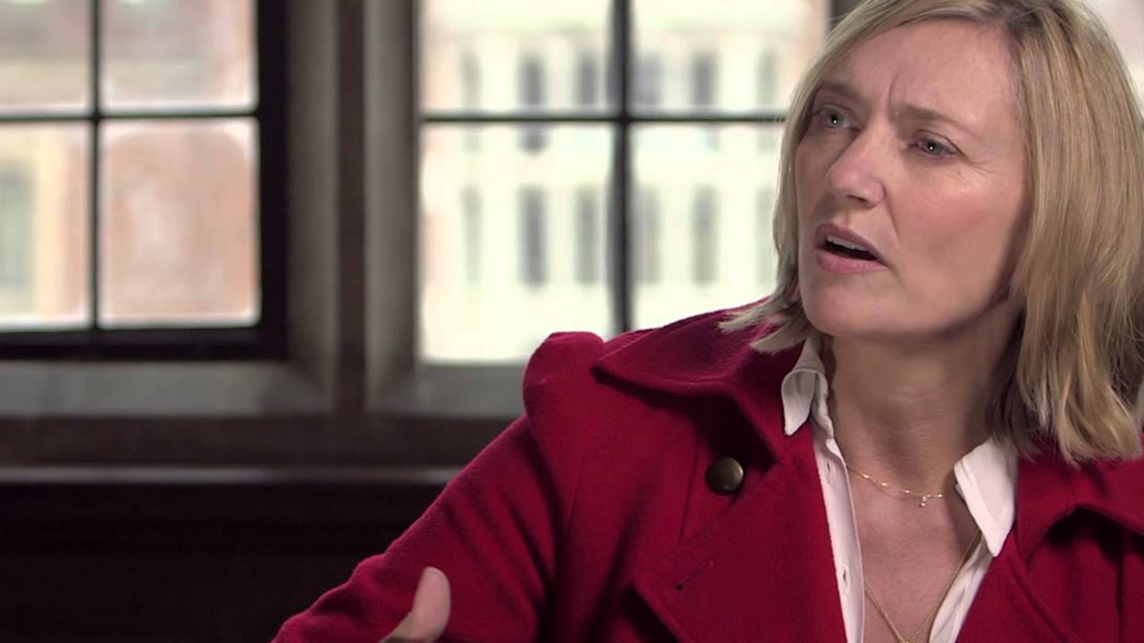 Elizabeth Fremantle, Queen's Gambit - A chambermaid in Tudor England