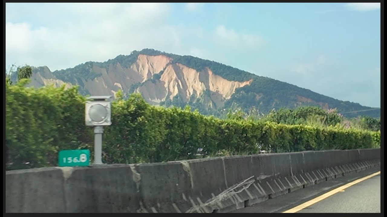 Sola - SARAMALACARA - Taiwan Driving Visualiser Video Collage