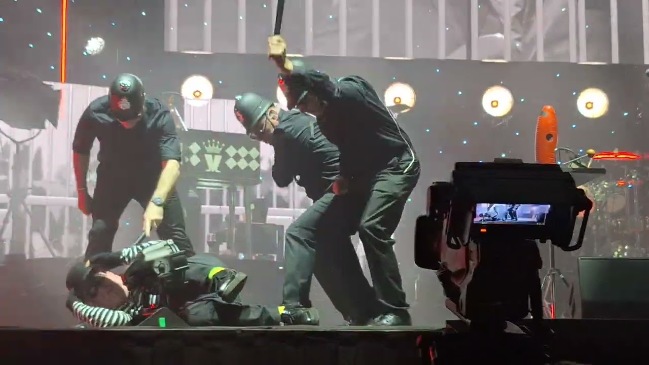 Madness - Shut up! @Liverpool M&S Bank Arena 2025.12.10