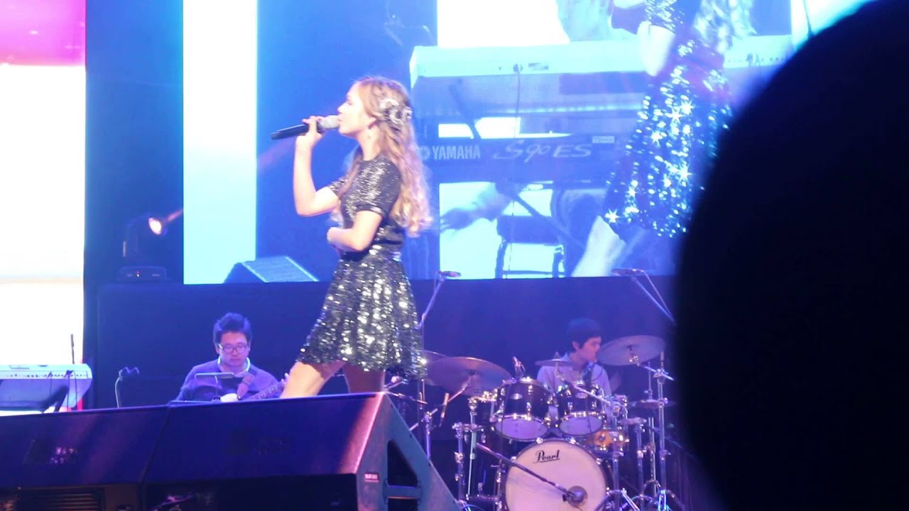 Connie Talbot - Mr. blue (Korea concert)