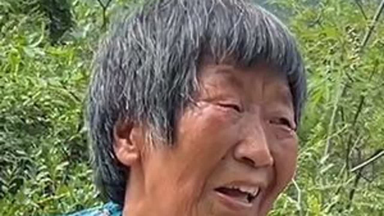 帮助别人是一件非常开心的事情#记录真实生活 #下乡理发 #传递善良传递爱 #农村生活 #做有意义的事情