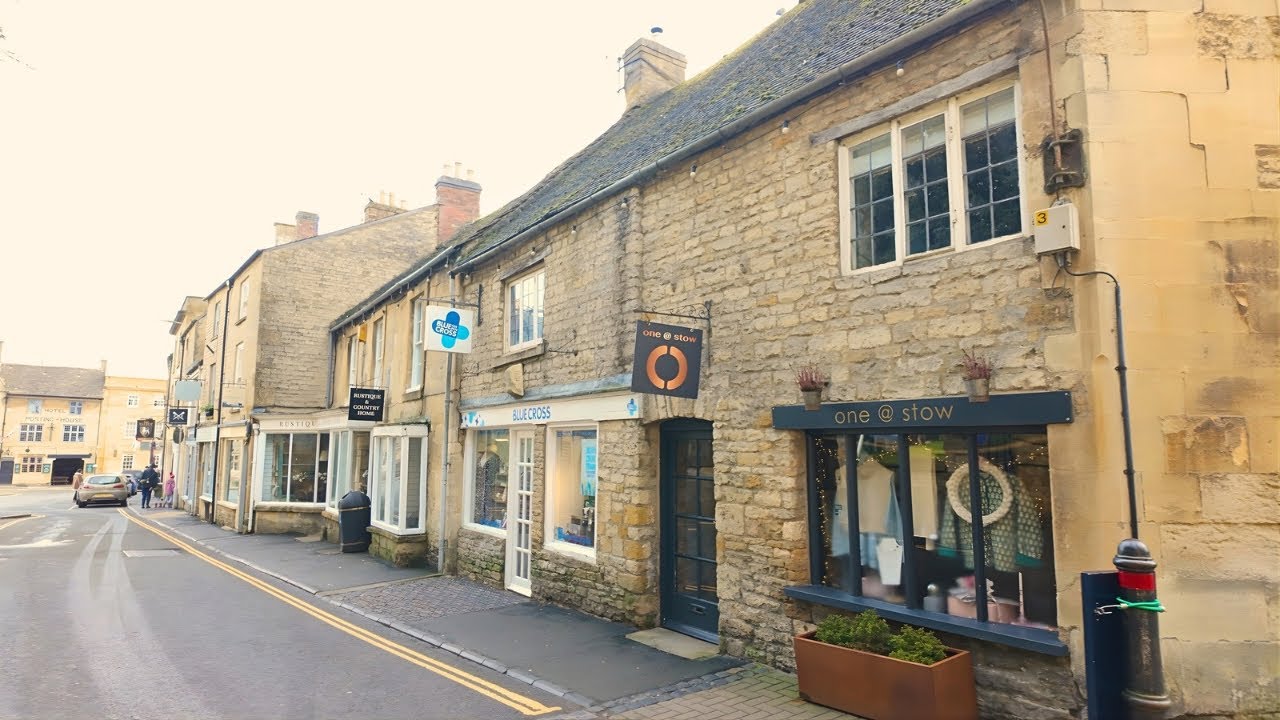 Luxury Window Shopping in STOW ON THE WOLD 🇬🇧 | Beautiful Cotswold Town Walk 4K