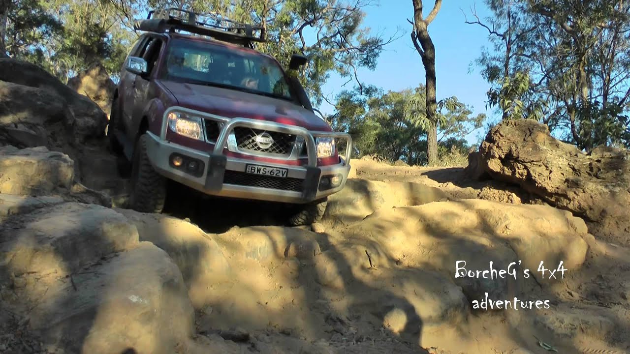Colo 30. Pathfinder R51 offroading