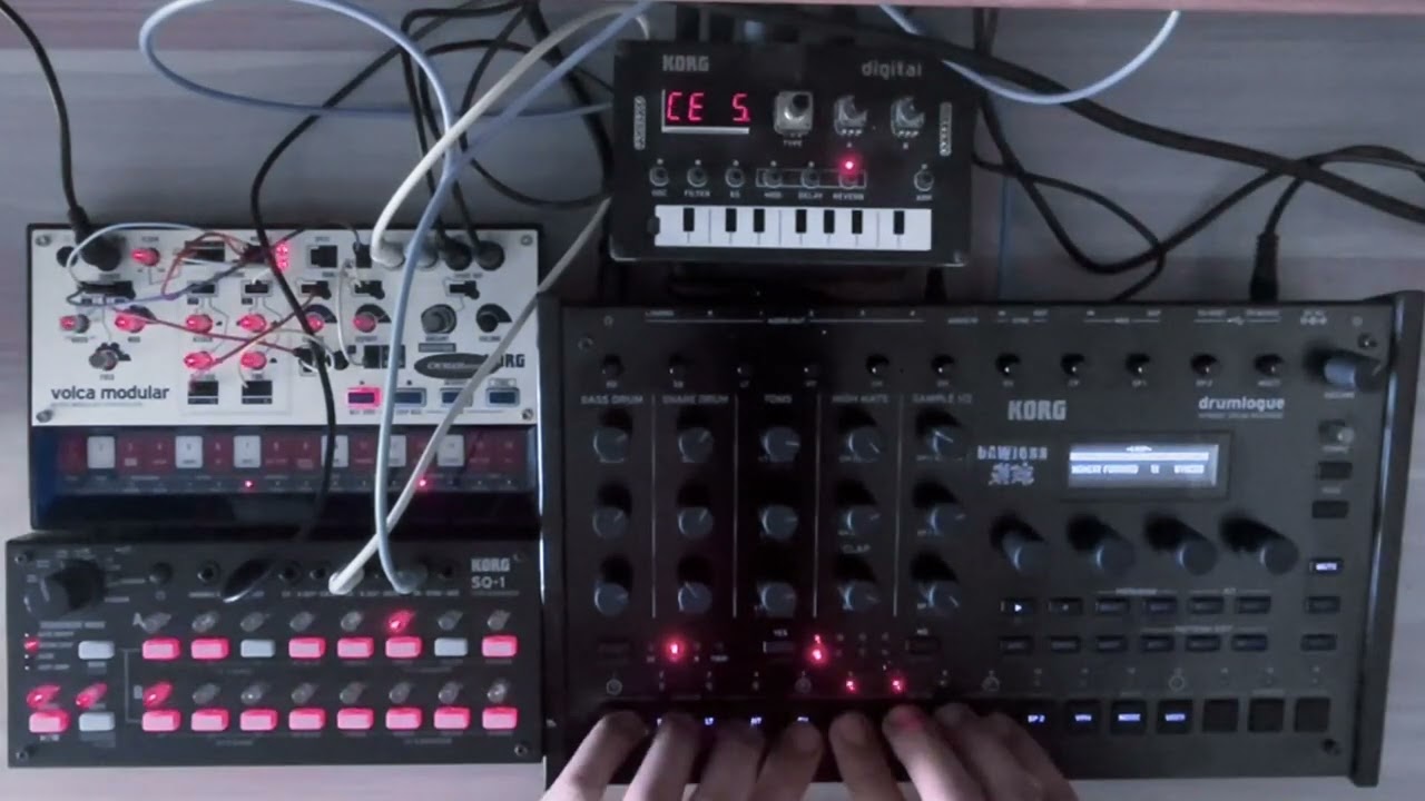 Drumlogue loves NTS-1 & Volca Modular  & SQ-1