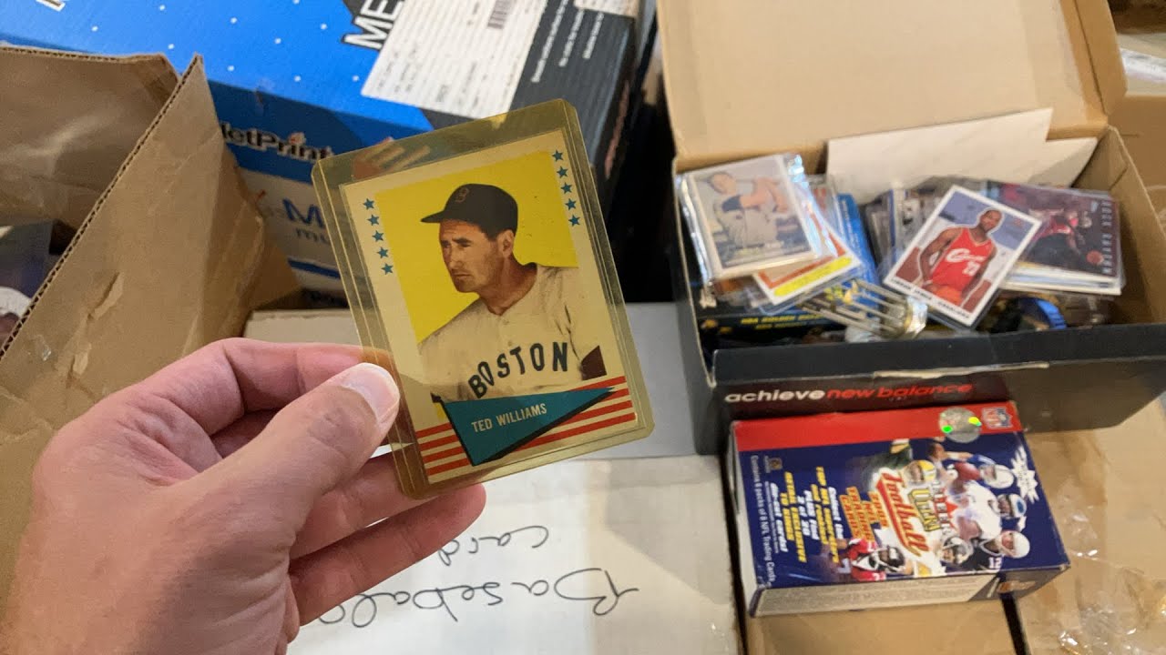 I BOUGHT A BIG SPORTS CARD COLLECTION FOR $350!
