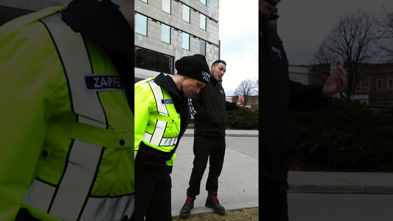Soldier of Odin brings knife to a peaceful anti hate protest