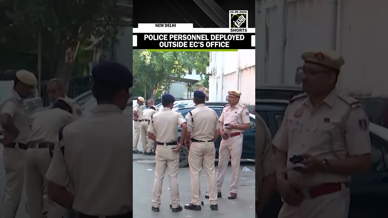 Police personnel deployed outside EC&rsquo;s office ahead of Congress protest