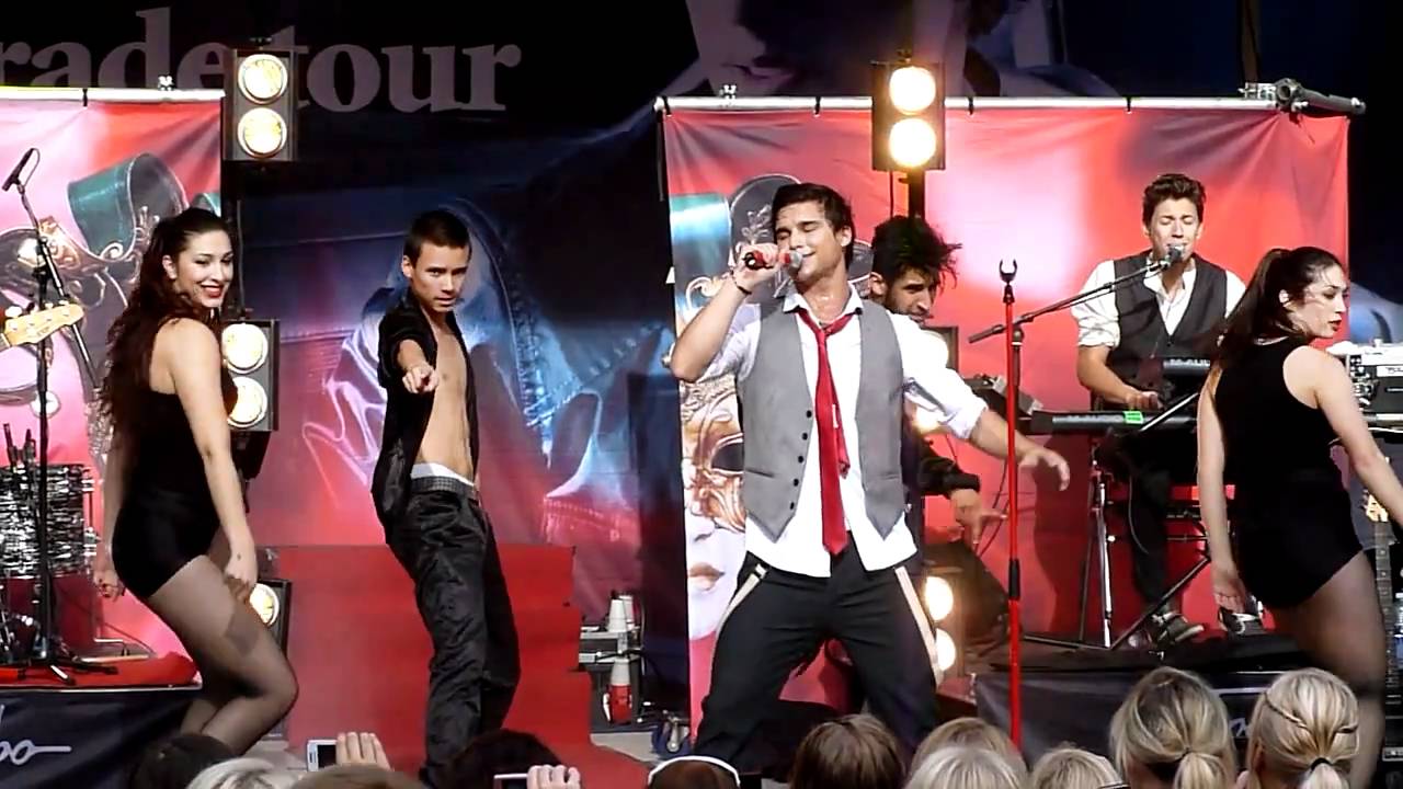 Eric Saade - It's Gonna Rain - Complete HQ - LIVE in Ronneby Brunnspark / Brunnskvittret 2010