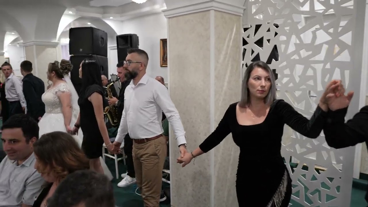 NUNTA IONUT & NICOLETA SOLIST COSMIN GRUESCU & FORMATIA