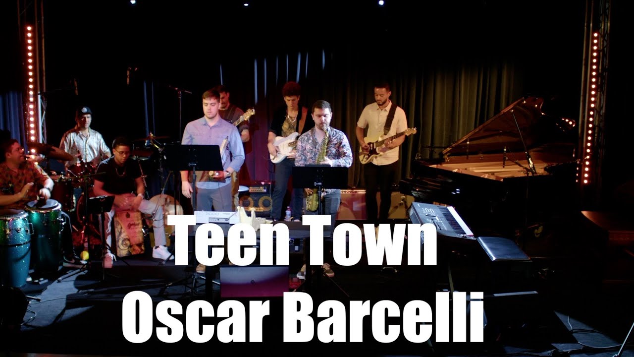 Teen Town Live @ Tiny Room - Oscar Barcelli