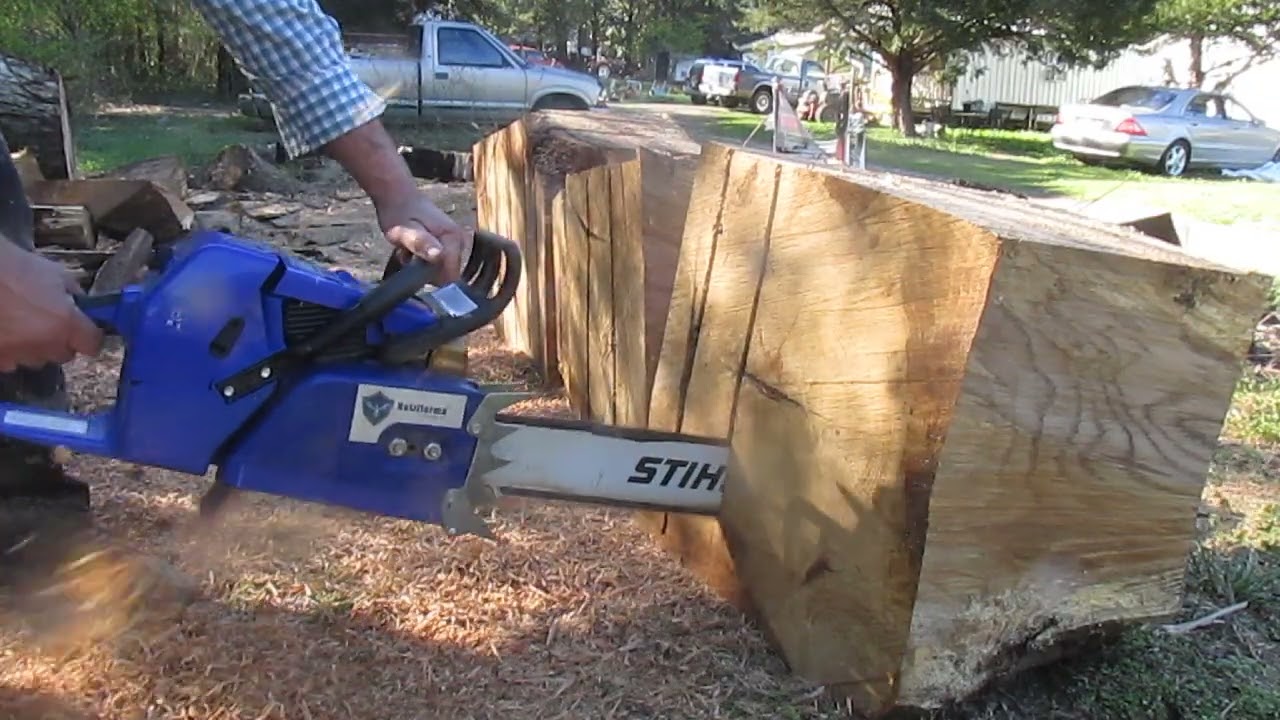 Holzfforma G888 Ripping oak firewood.