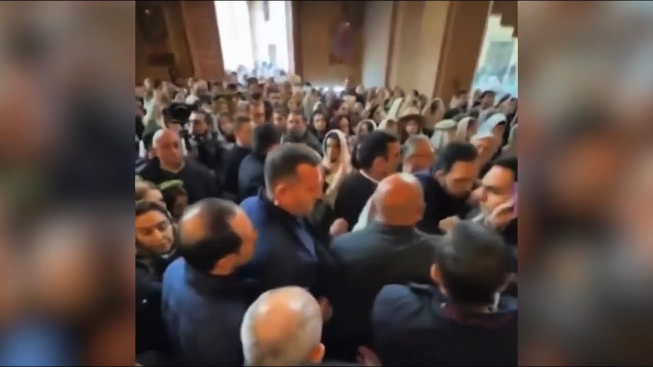 На премьера Армении Пашиняна напали в церкви 