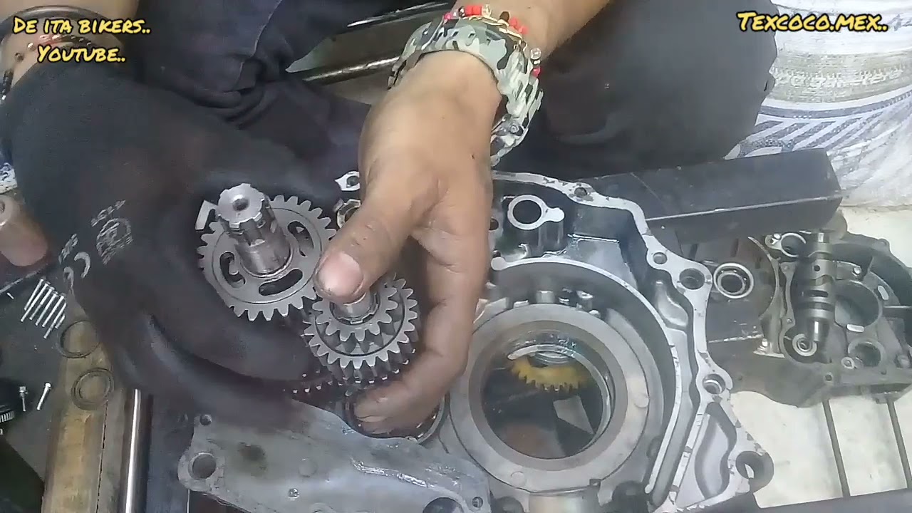 poniendo horquillas y caja en el motor. FT 125,,150,,180,,200. etc..😲😲