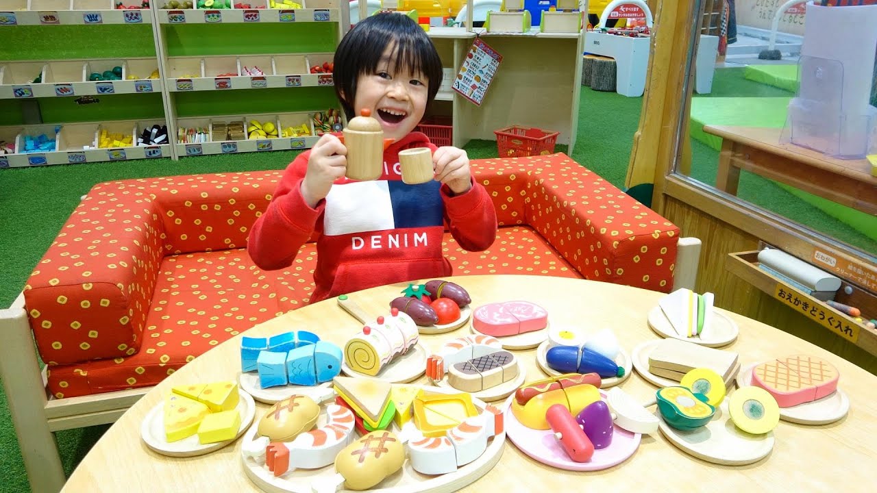 おでかけ 室内遊具であそぼう！かいものごっこをしてあそんだよ！ レオスマイル