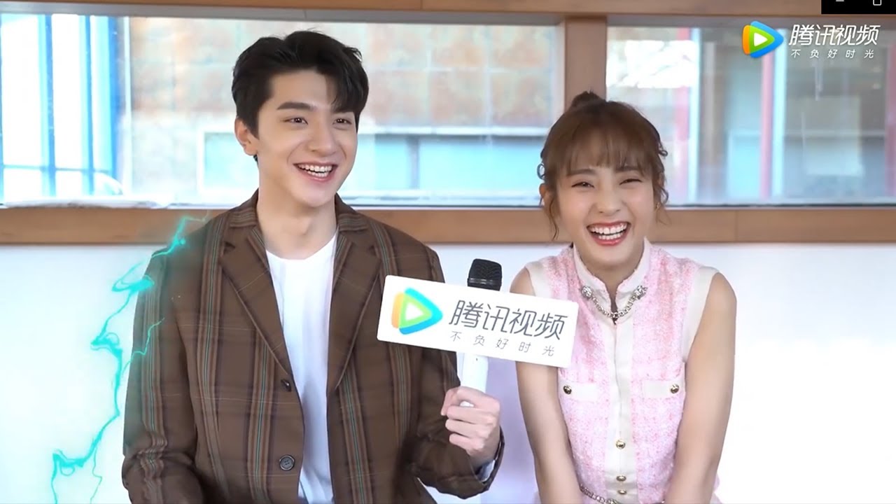 【超甜花絮】林一直球告白，邢菲笑的超開心，戲外也太甜了| 致我們暖暖的小時光 Put Your Head on My Shoulder