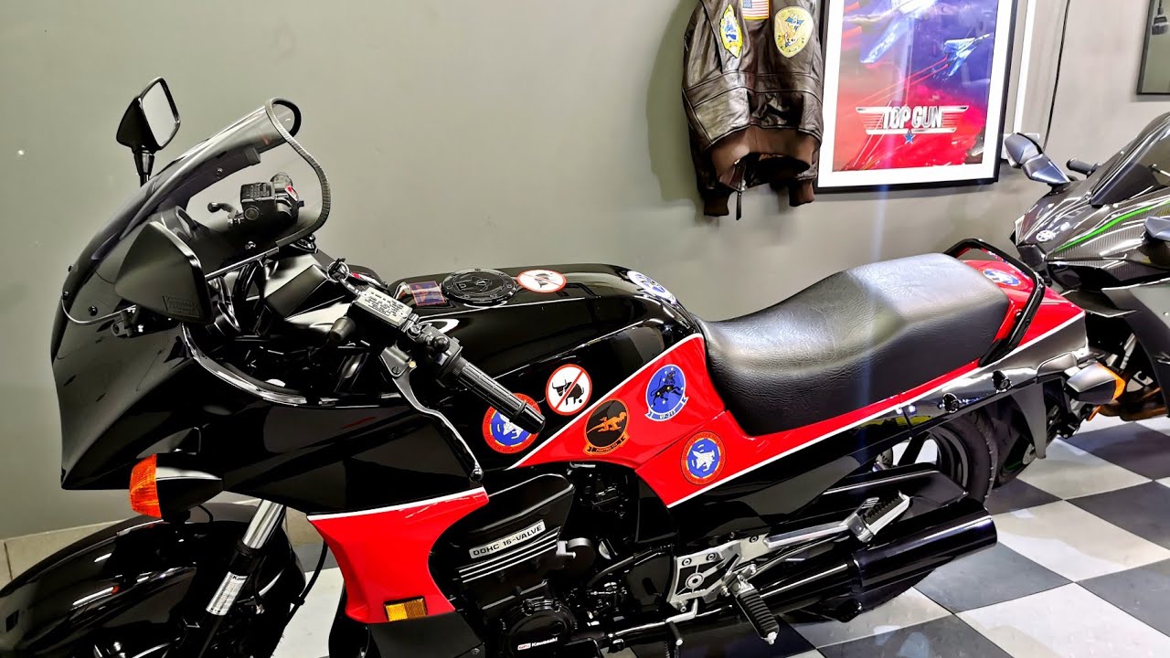 Kawasaki Gpz 900r Top Gun bike / Music Anthem Epic Version /