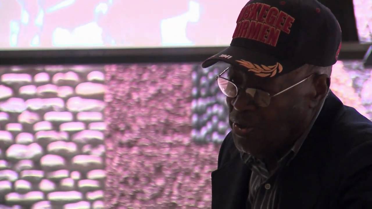 Tuskegee Airman Lee Hayes Talks to Ross School Students