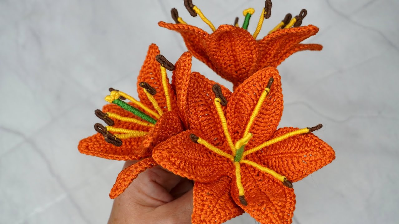 LIRIOS TEJIDOS EN CROCHET