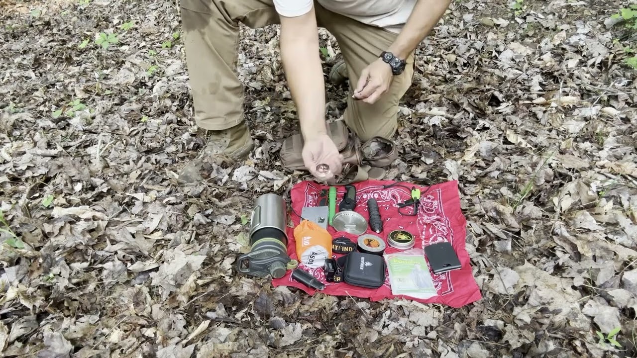 Minimalist 10C’s Survival Kit