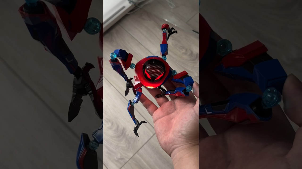 Quick Posing with SP//DR! #spiderman #actionfigure #peniparker #spdr