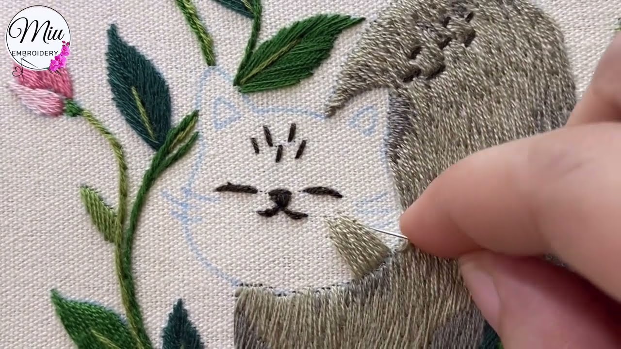 Cat on Flowers 🌸 🐈‍⬛ Beginners Embroidery Kit Tutorial