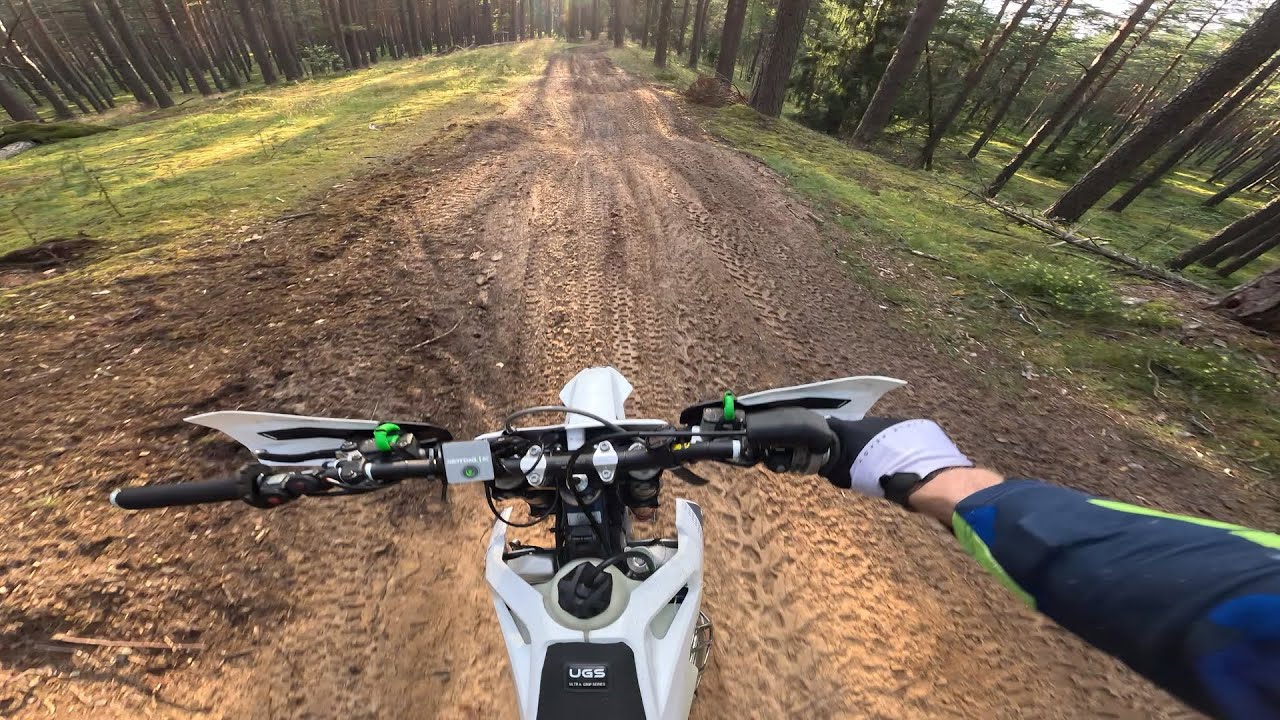 Can I Do a Lap Single-handedly on This Track? | Challenge