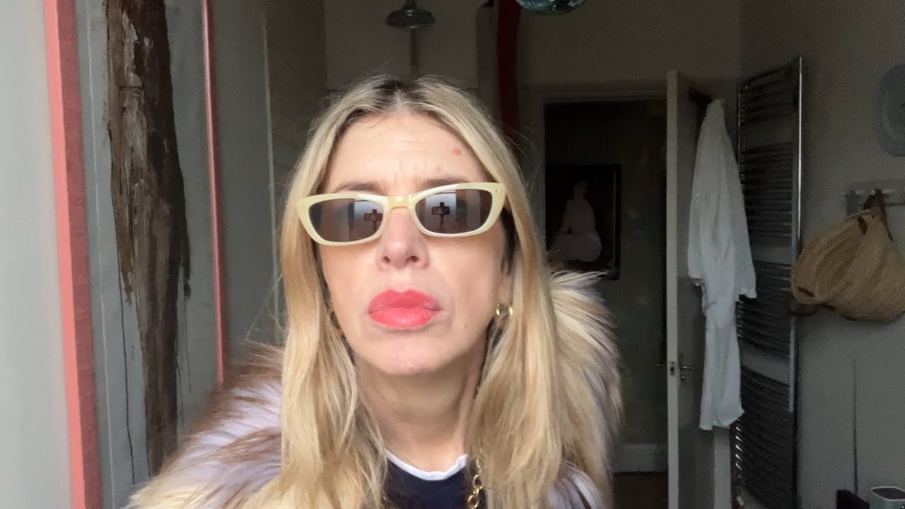 Learning the art of the selfie (lol), thrift store bounty and trauma-free marmalade