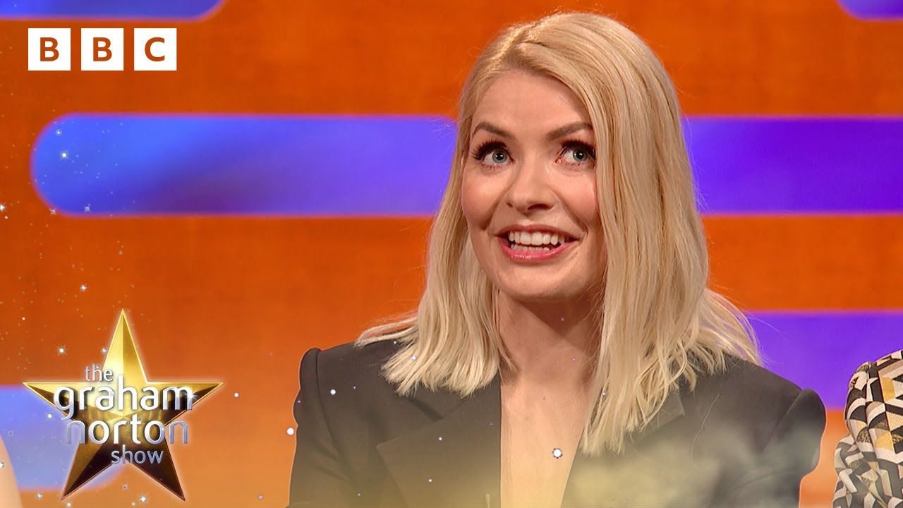 Holly Willoughby&rsquo;s Glastonbury dilemma 🧻 | The Graham Norton Show - BBC