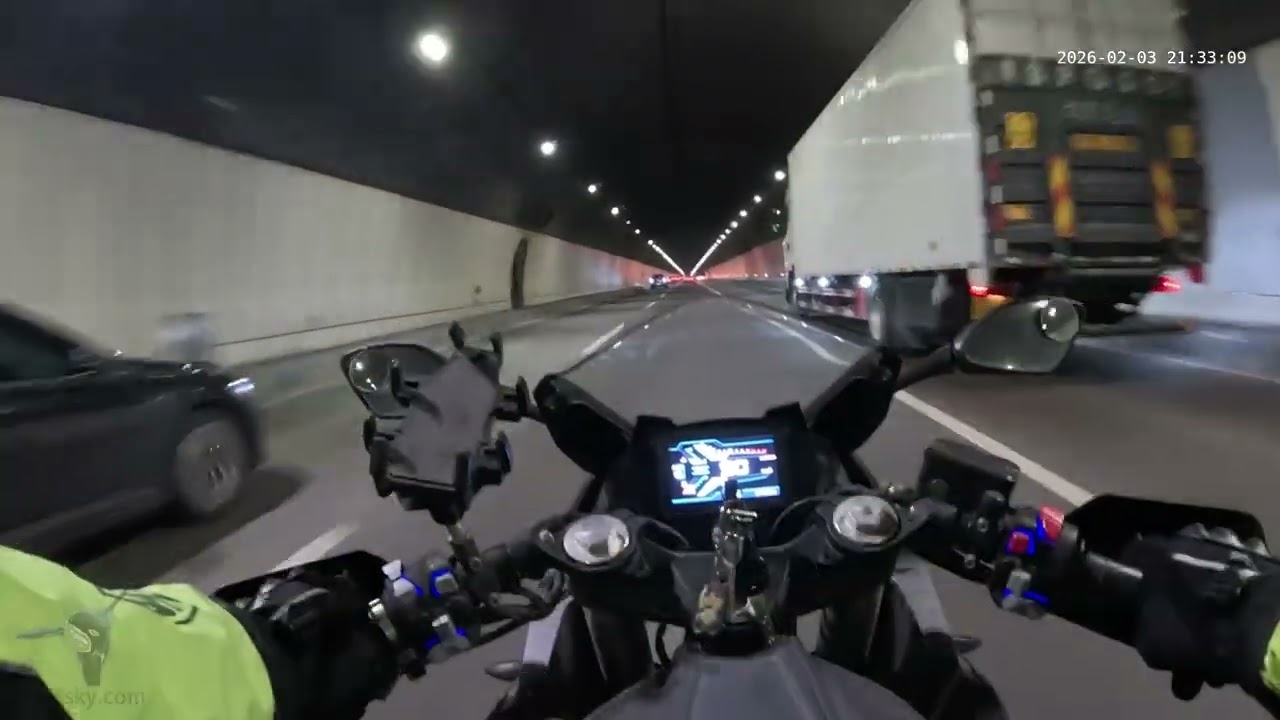 Overtime After Work Benelli 302R Commuting in Chongqing, China-PM 3/2/2026