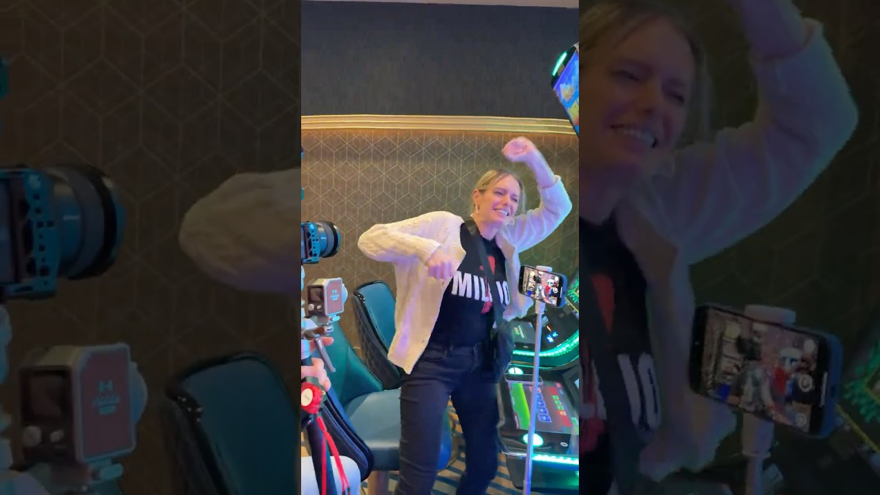 OMG She LOST Her MIND When This HAPPENED! #casino #slots #gambling