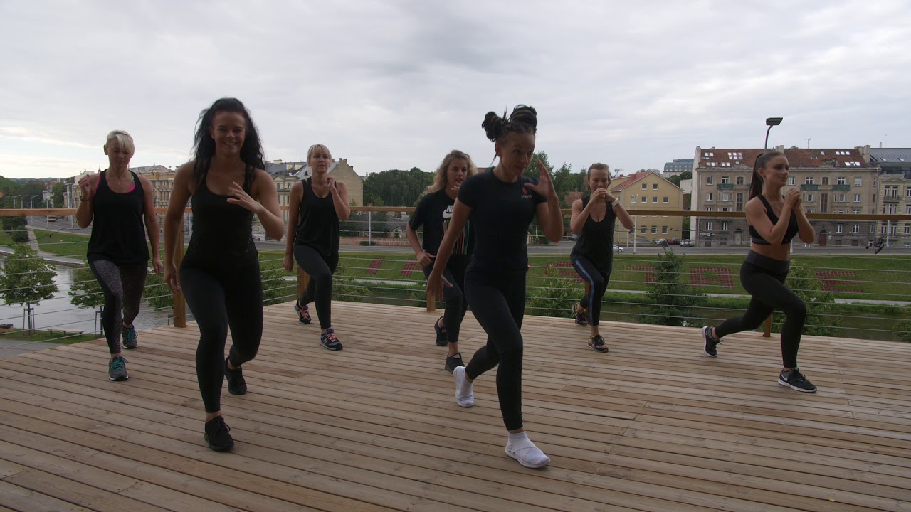 Strong by zumba Agne Buta