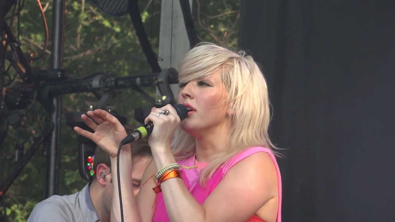 Ellie Goulding Starry Eyed Live Montreal Osheaga 2011 HD 1080P