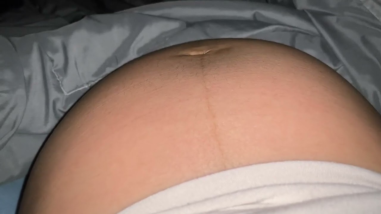 Her kicking is getting stronger at 35 weeks 🥰