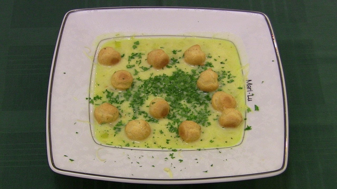 Zupa serowo-porowa