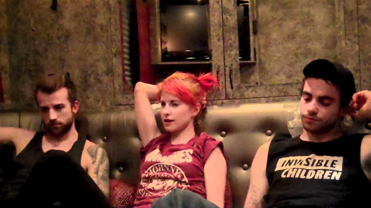 Paramore - ParamoreFans.com Interview - July 14, 2011 in Scranton, PA