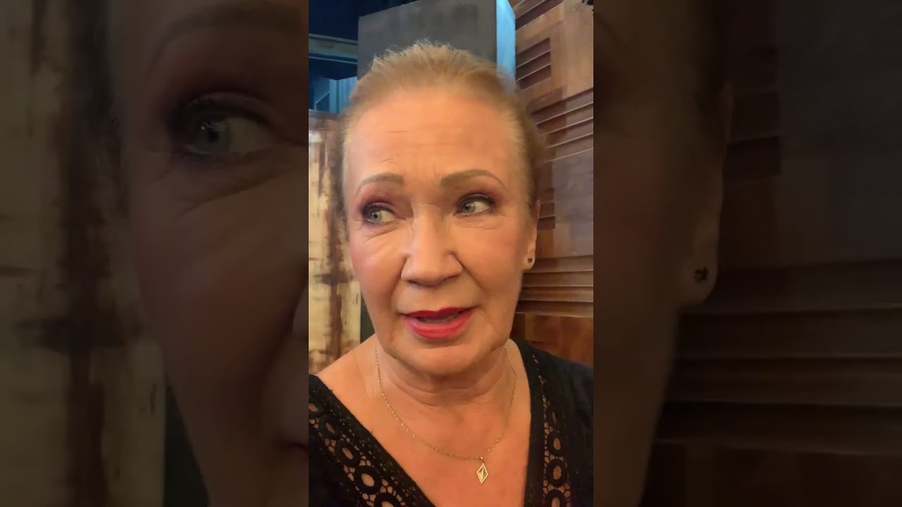 Udvaros Dorottya meghívója A nulladik percre