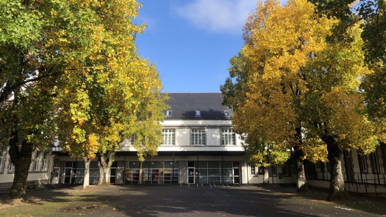 VISITE VIRTUELLE - Collège Jean Jaurès - HUELGOAT