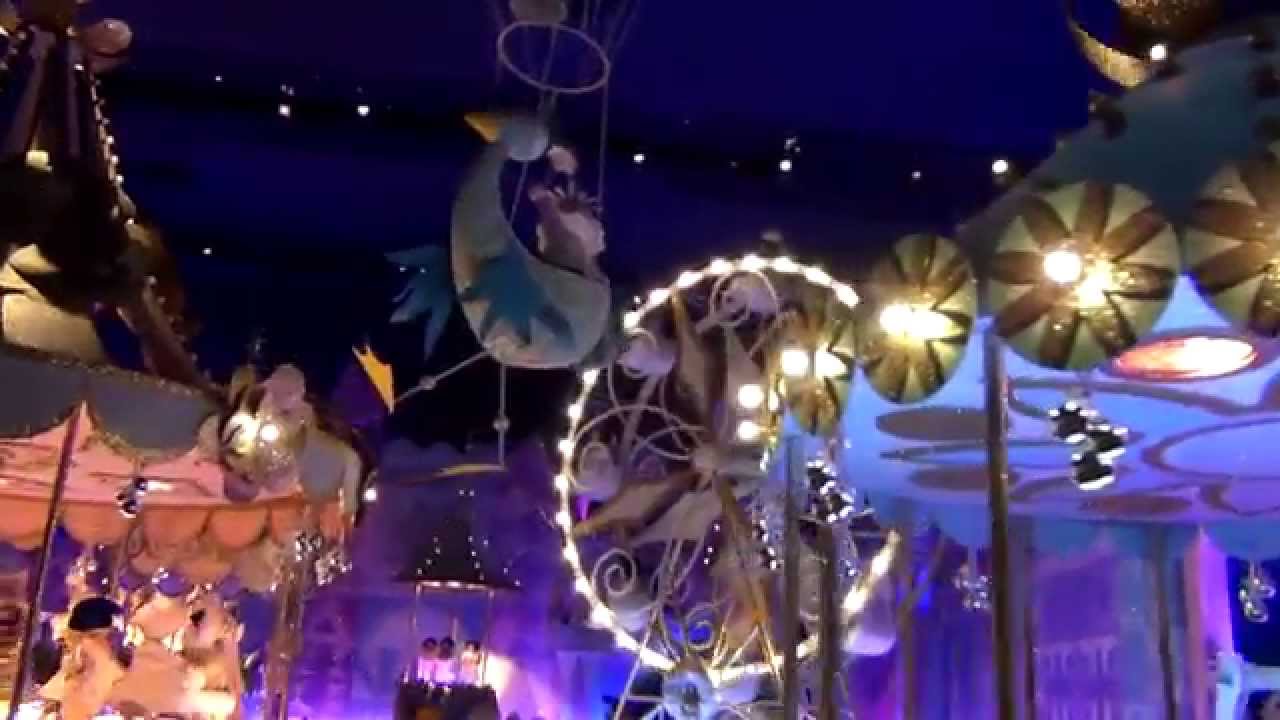 Disneyland Paris - It's a small world Celebration Onride - 12/11/2013
