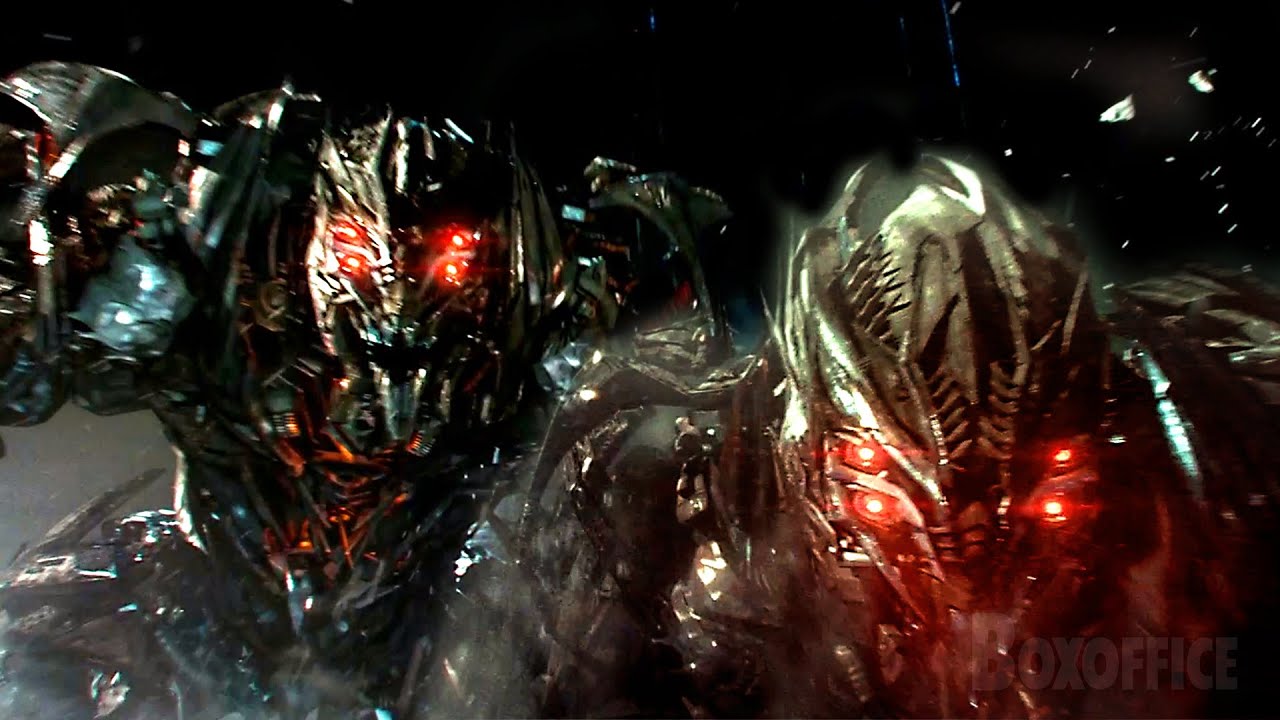 I Decepticon invadono la Terra | Transformers 3 | Clip in Italiano