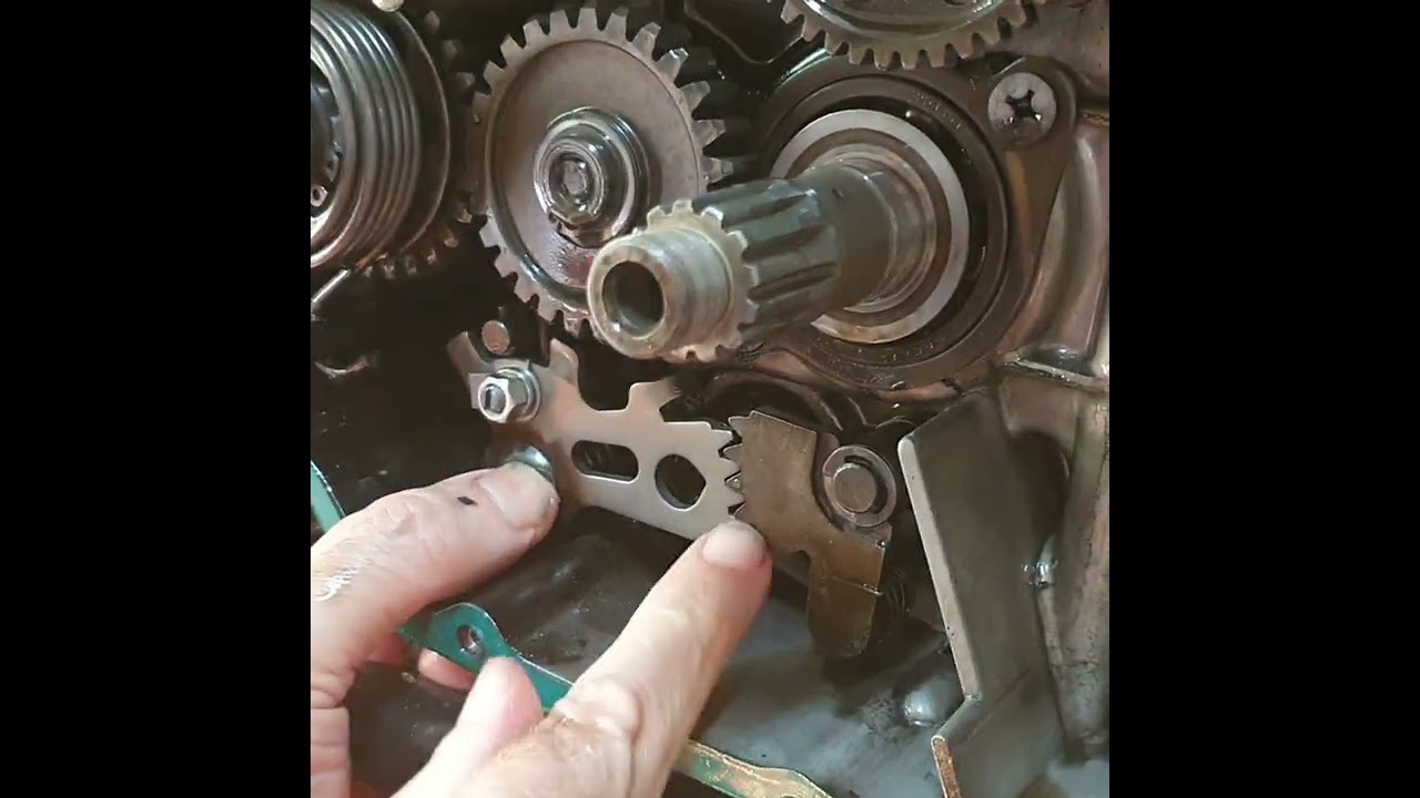 TT500 XT500. Replacing the gear change shaft. Yamaha thumper