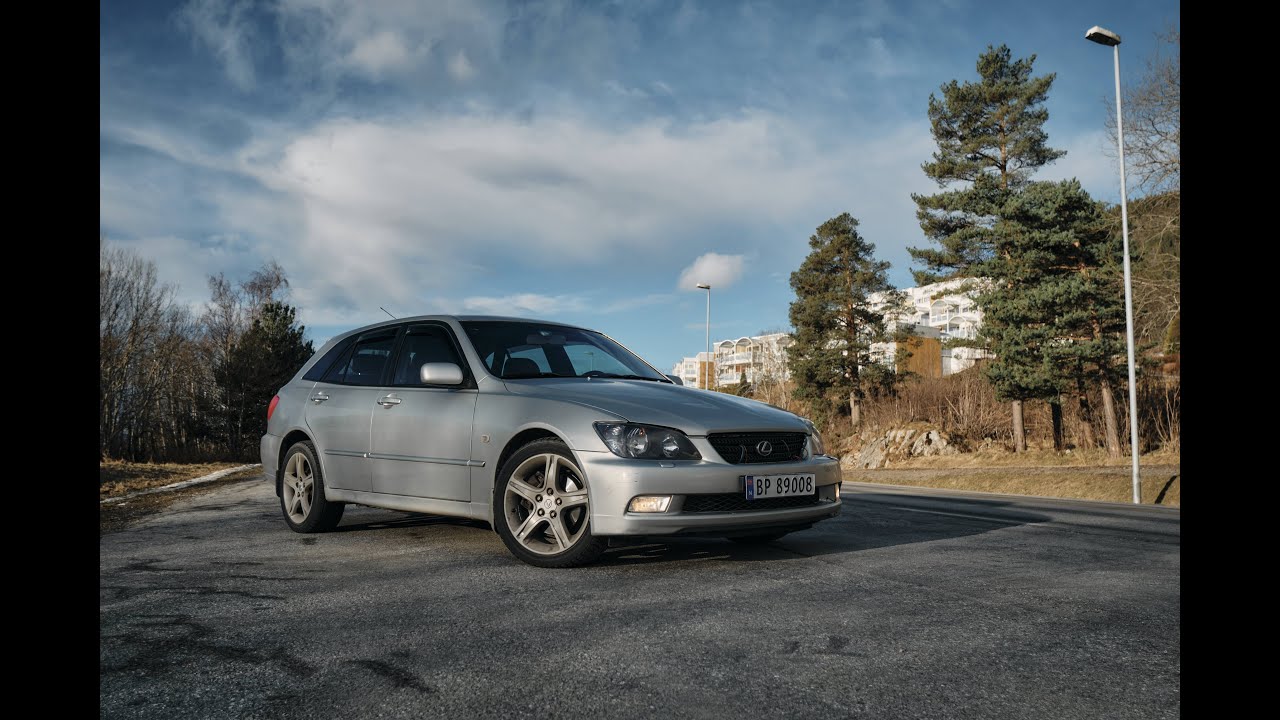 Short drive with my Lexus is200 sportcross