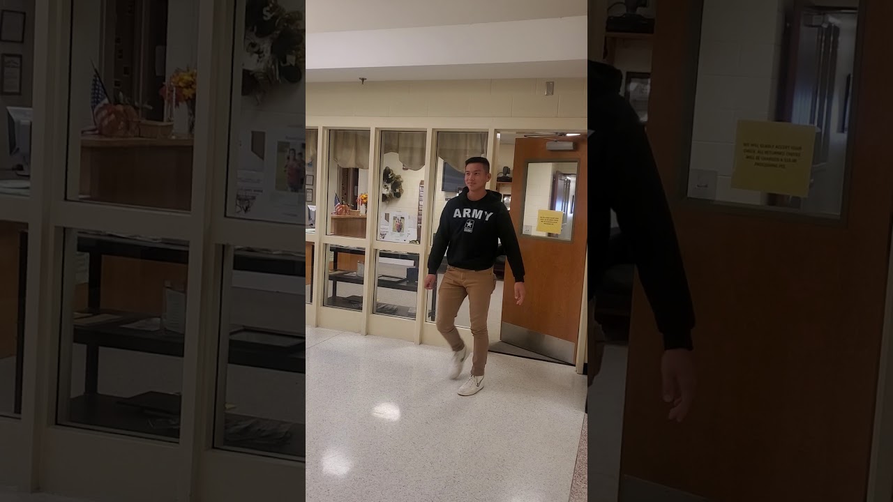 Army surprise little sister  @ school  #army #armylife #usarmy #viralvideo
