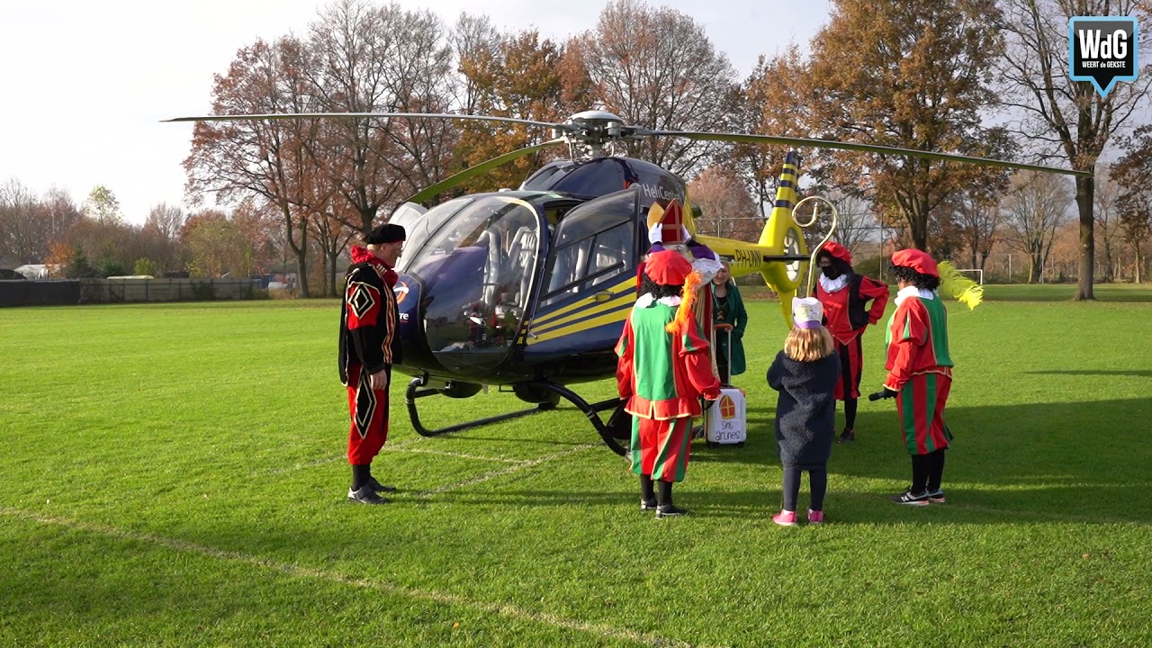 Sinterklaas arriveert per helikopter in Tungelroy