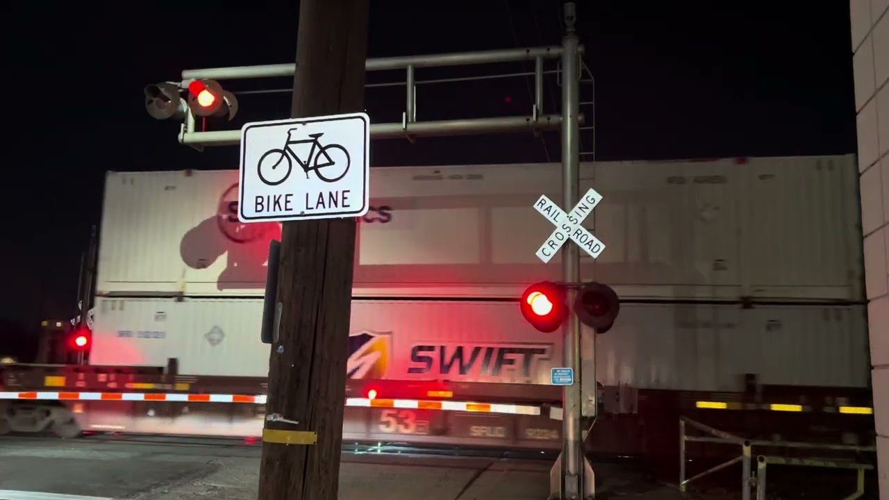 UP 7635 Z-Train Intermodal South - E, Lockeford Street. Railroad Crossing, Lodi CA