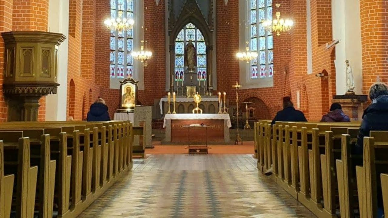 Transmisja Mszy świętej na żywo z kościoła pw. Chrystusa Króla w Dobiegniewie