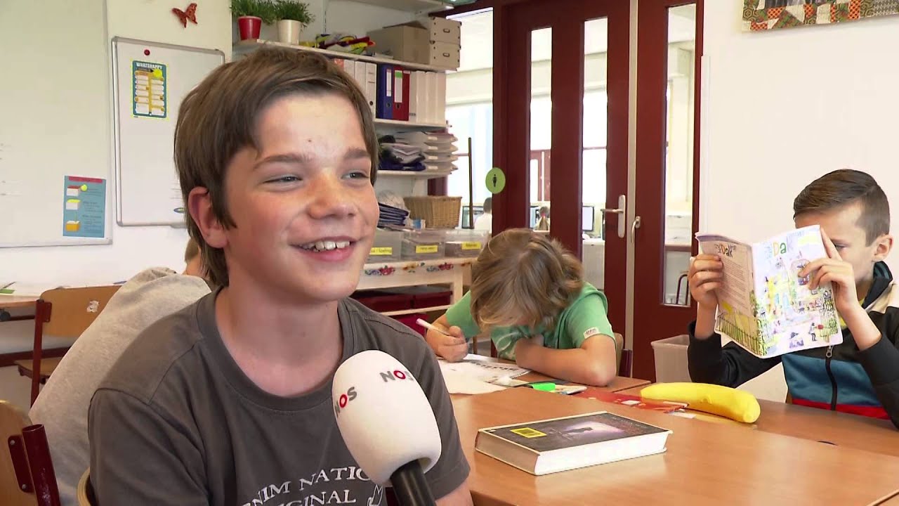 8 juffen krijgen een baby