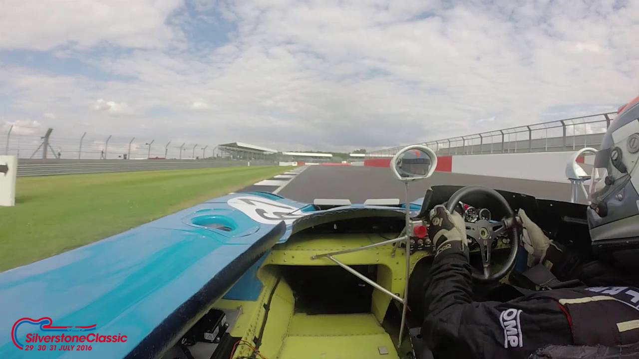 Onboard of Rob Hall in the Matra MS670B/C overtaking Andy Newall in the McLaren M8F | The Classic