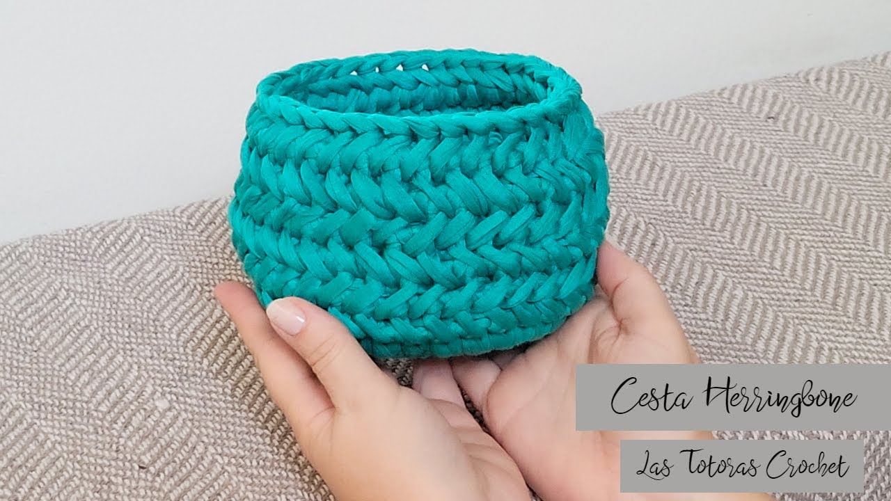 Cesta o canasto de trapillo en punto Herringbone/espina de pez  #crochet  #ganchillo  #trapillo
