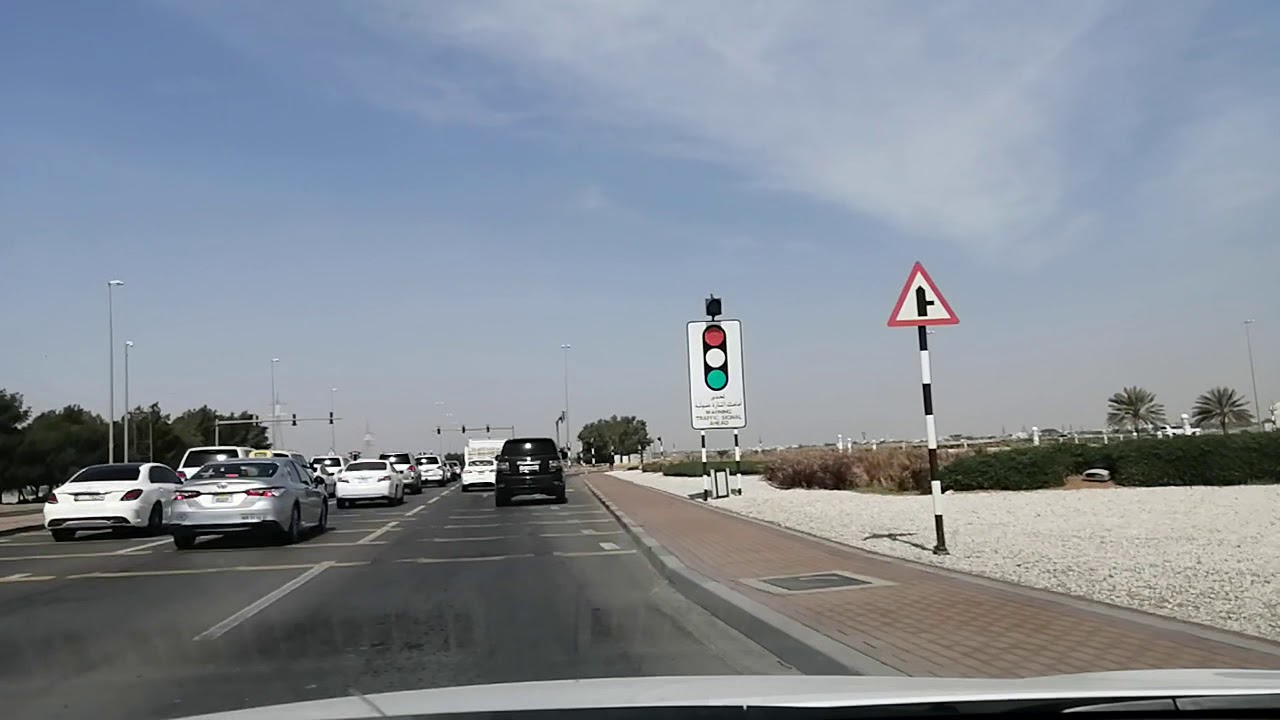 تعليم قيادة سيارة في العين الإمارات _   الجزئ 2 _  مع منى 0559654847